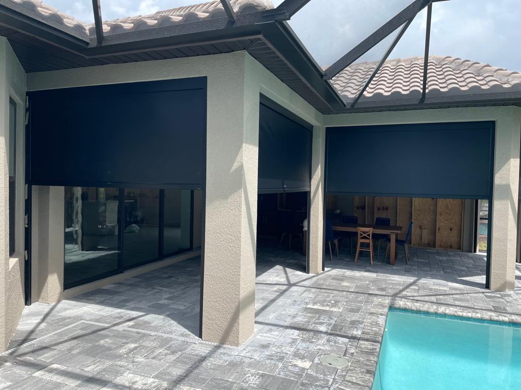 RETRACTABLE OUTDOOR SHADES